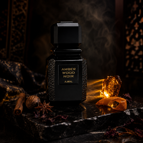 Ajmal Amber Wood Noir – noční ambrové zátiší s kořením a citrusy – MrRizz