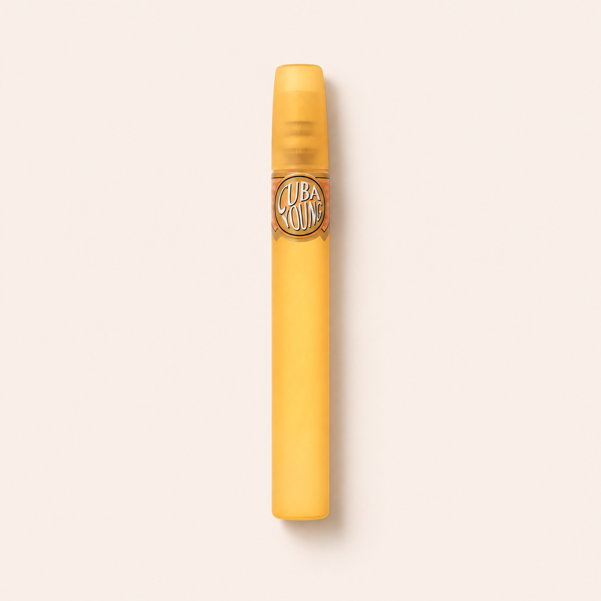Cuba Young Orange 15 ml – produktová fotografie na béžovém pozadí MrRizz