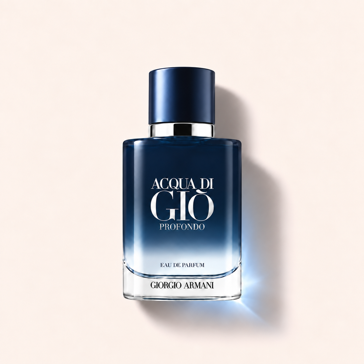 Giorgio Armani Acqua di Giò Profondo EDP 2024 30 ml, modrý flakon položený na zádech – MrRizz