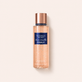Victoria's Secret Bare Vanilla Starlit tělová mlha 250 ml na béžovém pozadí – MrRizz