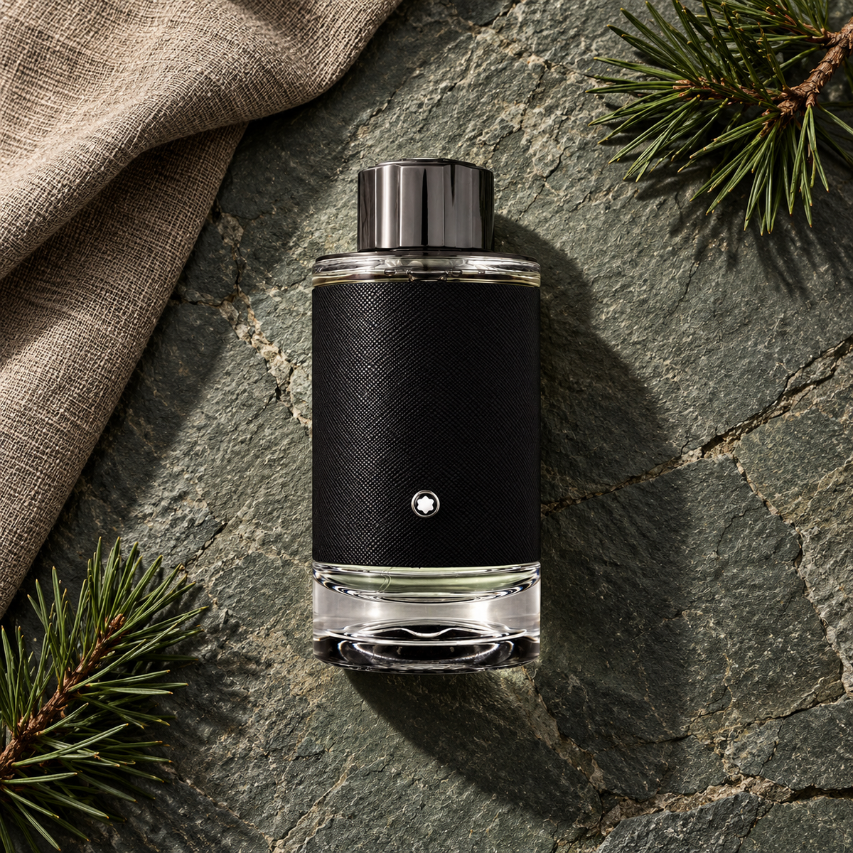 Montblanc Explorer EDP 200 ml – parfém v prostředí, pohled shora s bočním stínem