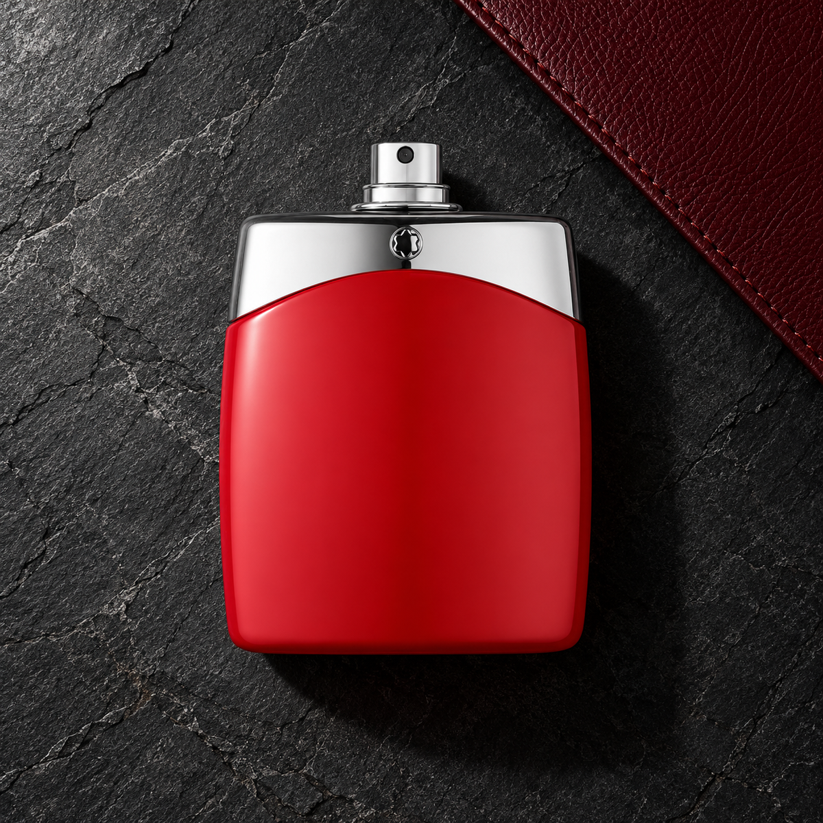 Montblanc Legend Red 100 ml – parfém v prostředí, pohled shora s bočním stínem