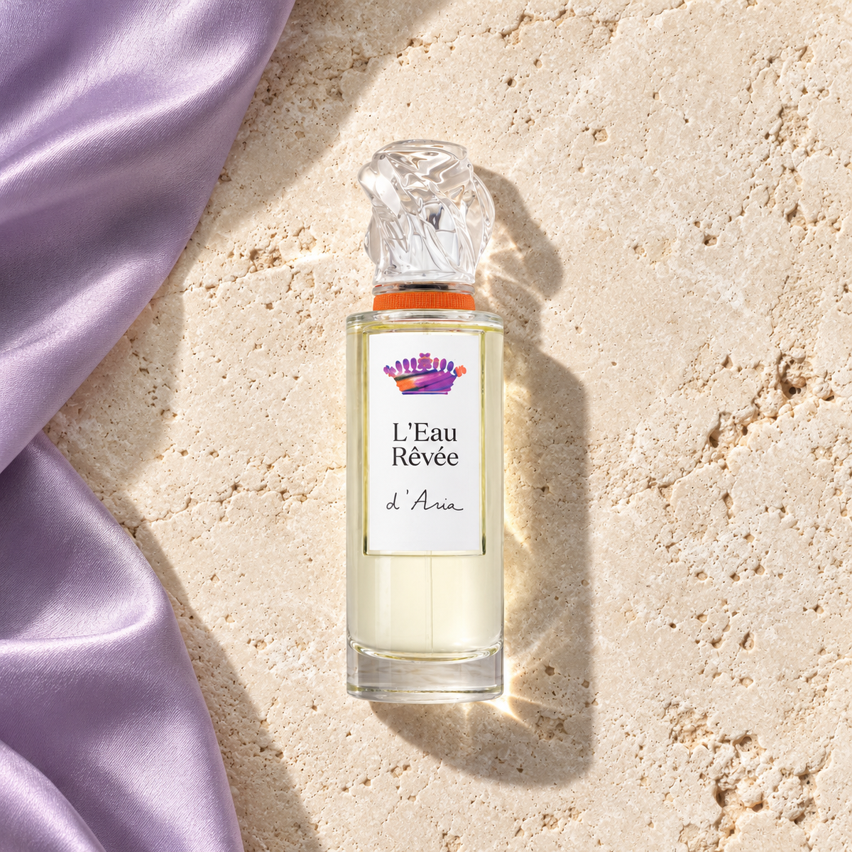 Sisley L'Eau Revée D'Aria EDT 100 ml – parfém v prostředí, pohled shora s bočním stínem