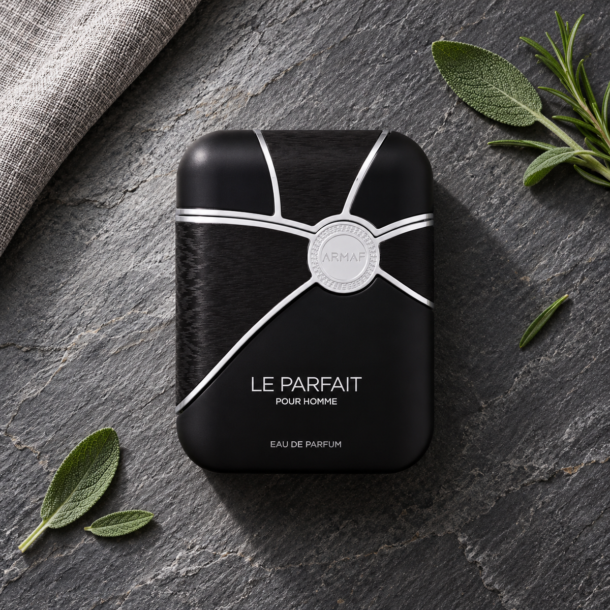 Armaf Le Parfait EDP 100 ml – parfém v prostředí, pohled shora s bočním stínem