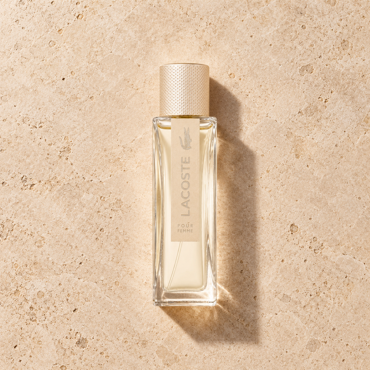 Lacoste Pour Femme EDP 50 ml – parfém v prostředí, pohled shora s bočním stínem