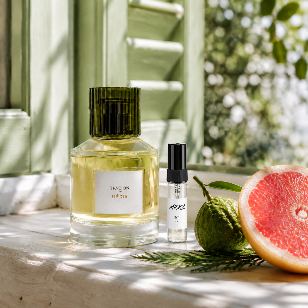 Trudon Médie EDP – původní prostředí s lahvičkou vzorku MrRizz