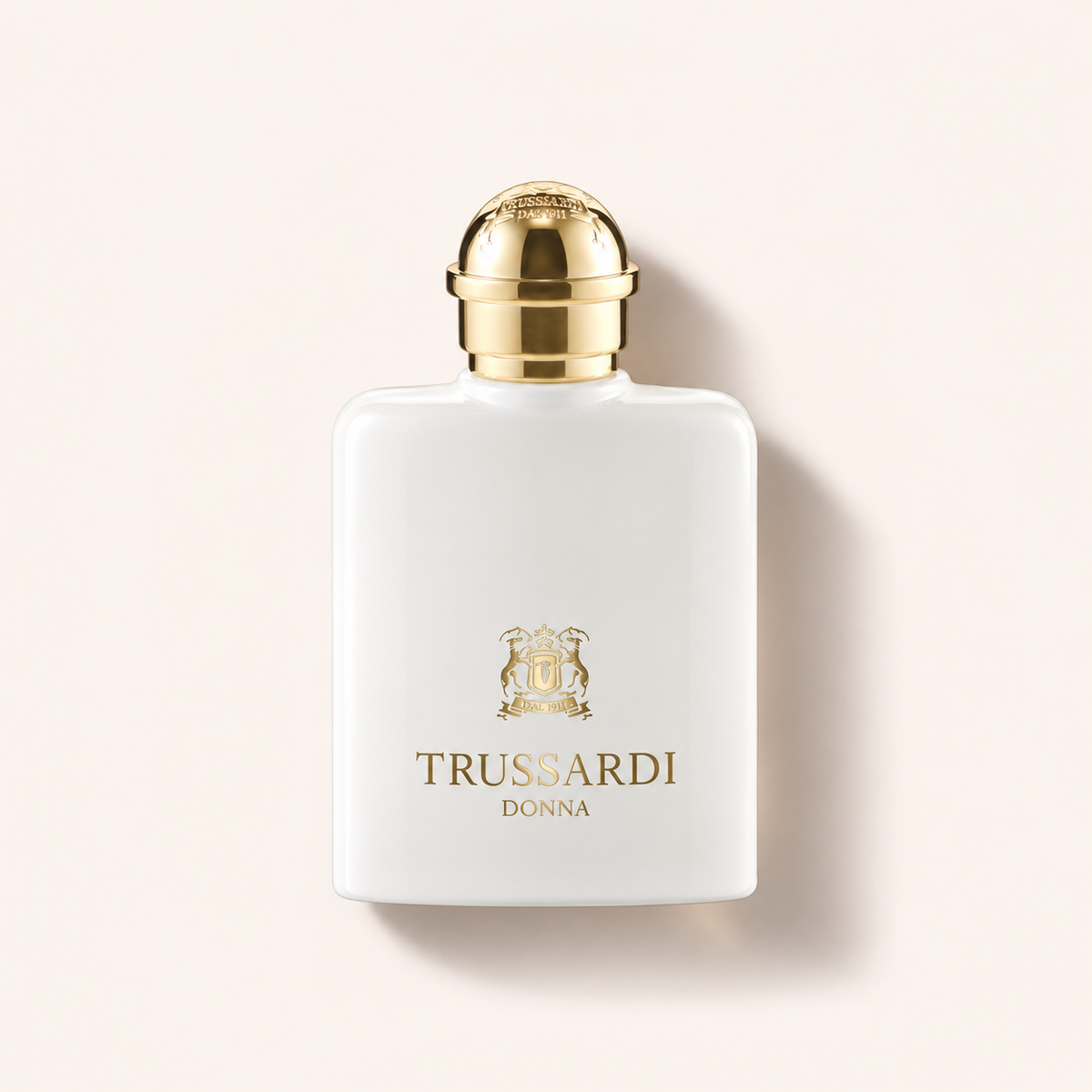 Flakon Trussardi Donna 2011 EDP 50 ml na béžovém pozadí – MrRizz