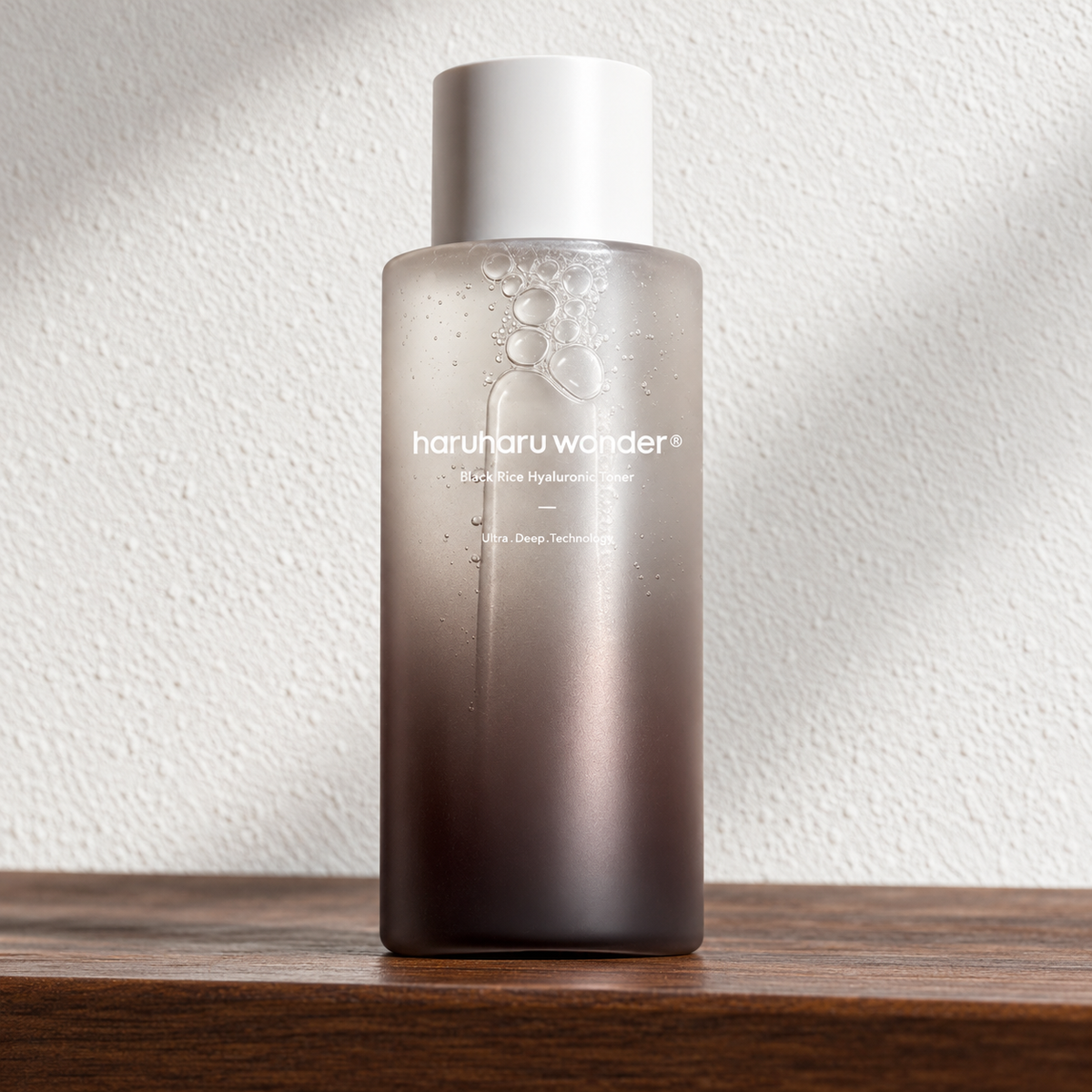 HaruHaru Wonder Black Rice Hyaluronic Toner 150 ml – atmosférická fotografie – MrRizz