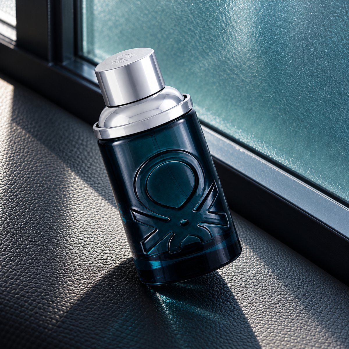 Benetton Colors de Benetton Black 100 ml – atmosférická fotografie – MrRizz