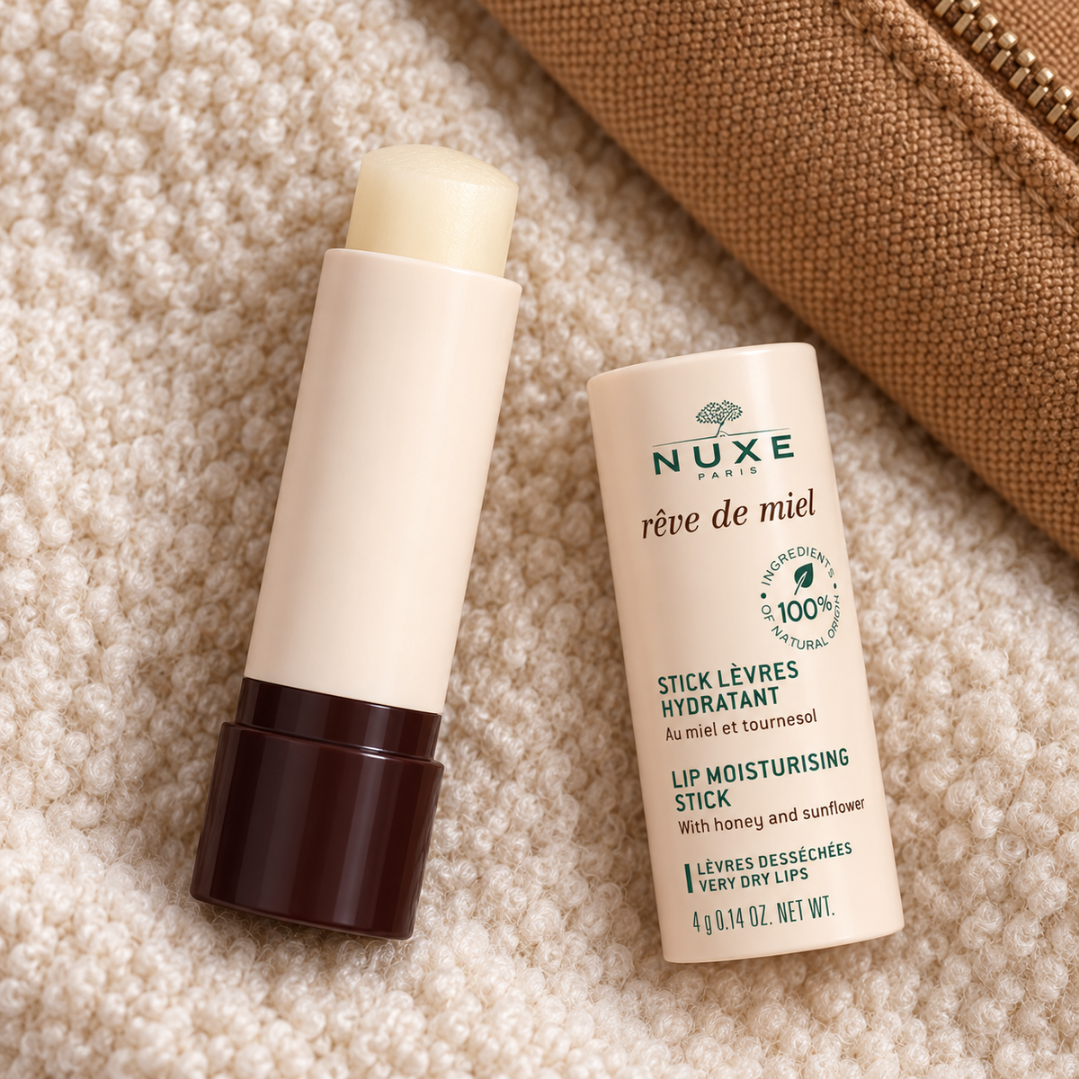 NUXE Reve de Miel Lip Moisturising Stick 4 ml – atmosférická fotografie – MrRizz