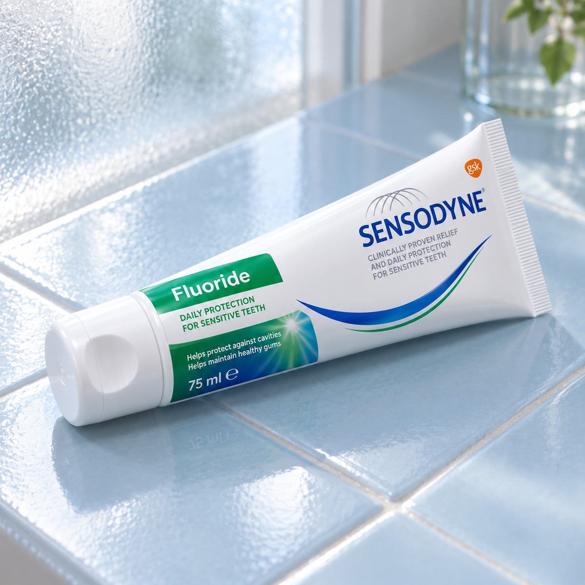 Sensodyne Fluoride 75 ml – atmosférická fotografie – MrRizz